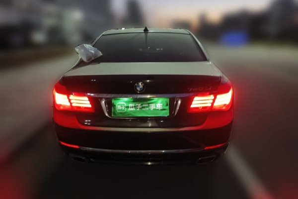 BMW 7 Series 2014, 155700 км, за 12188 USD