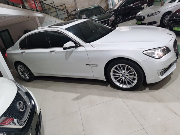 BMW 7 Series 2014 730Li Premium Edition, 2014 года