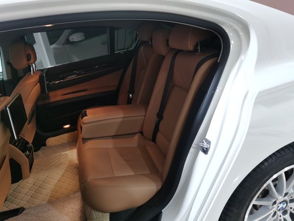 BMW 7 Series 2014, 84100 км, за 23338 USD - фото 8