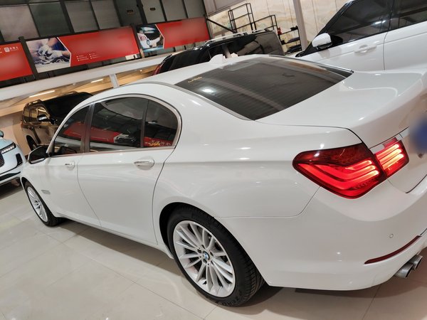 BMW 7 Series 2014, 84400 км, за 22380 USD