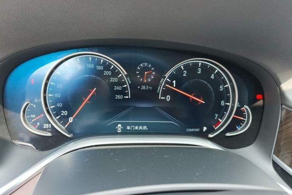 BMW 7 Series 2016, 65600 км, за 28939 USD - фото 14