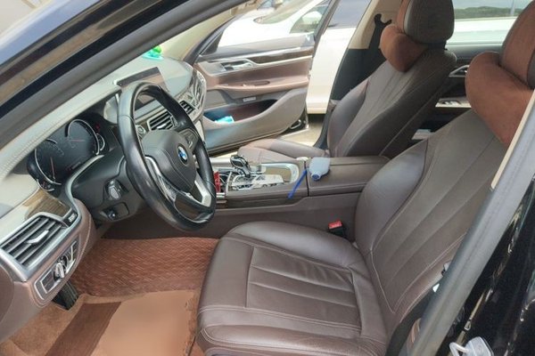BMW 7 Series 2016, 65600 км, за 28939 USD - фото 18