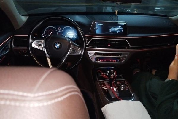 BMW 7 Series 2017, 111199 км, за 25869 USD - фото 10