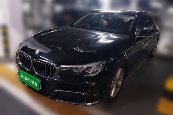 BMW 7 Series · 2017 год