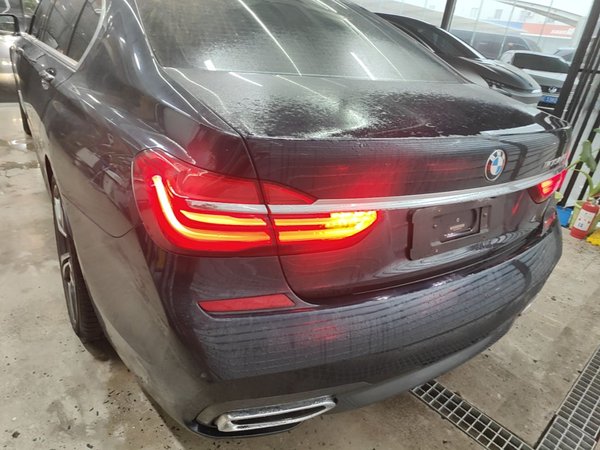 BMW 7 Series 2017, 168900 км, за 27550 USD