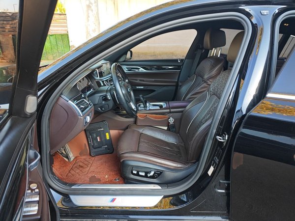 BMW 7 Series 2018, 113600 км, за 34151 USD - фото 14