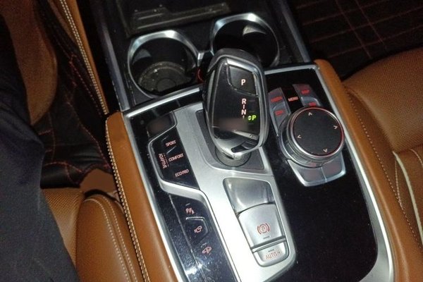 BMW 7 Series 2018, 27600 км, за 57263 USD - фото 13