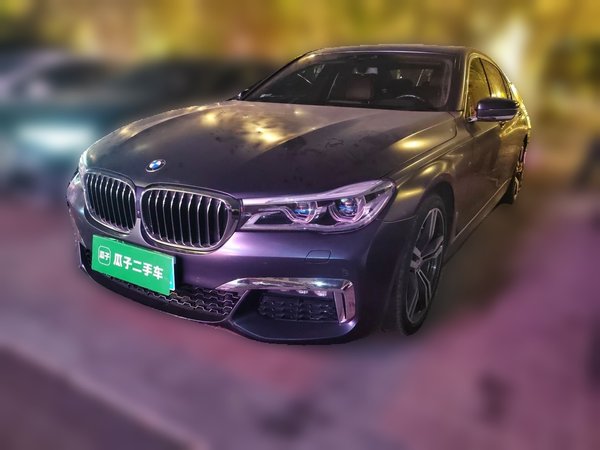 BMW 7 Series · 2018 год
