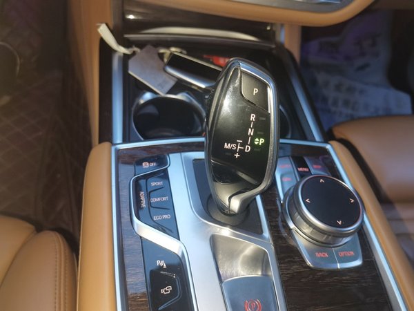 BMW 7 Series 2019, 112700 км, за 44634 USD - фото 14