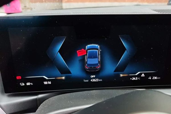 BMW i3 2022, 43600 км, за 21370 USD - фото 12