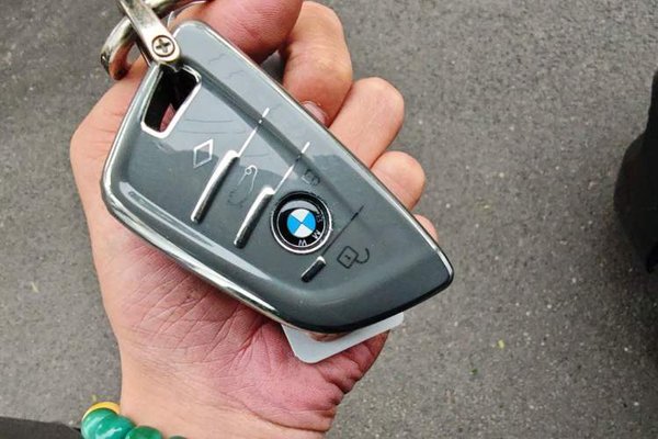 BMW i3 2022, 43600 км, за 21370 USD - фото 9
