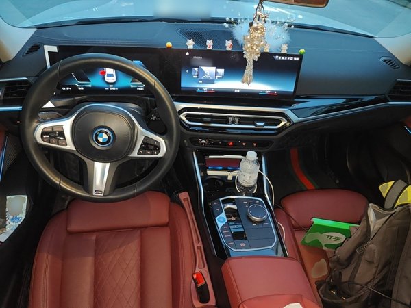 BMW i3 2022, 53400 км, за 20496 USD - фото 10