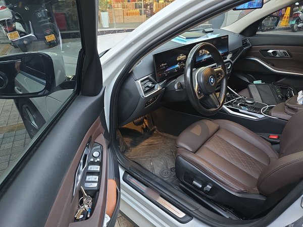 BMW i3 2022, 73500 км, за 20506 USD - фото 17