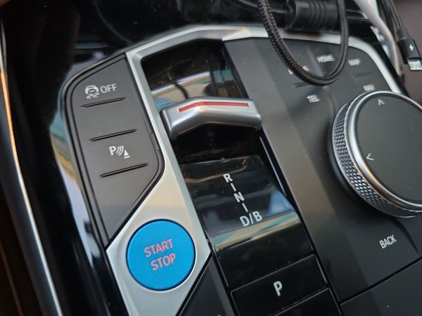 BMW i3 2022, 73500 км, за 20506 USD - фото 15