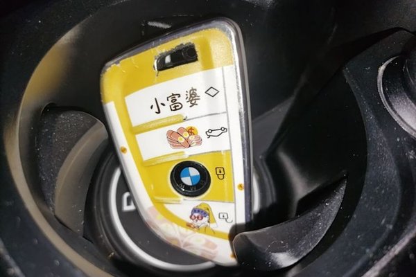 BMW i3 2022, 89200 км, за 21615 USD - фото 23