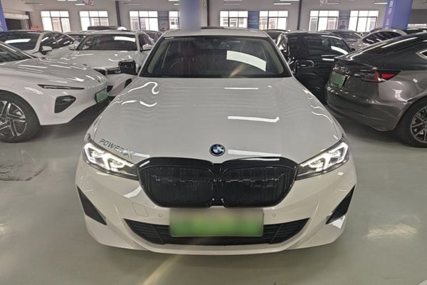 BMW i3 2023, 68500 км, за 24472 USD