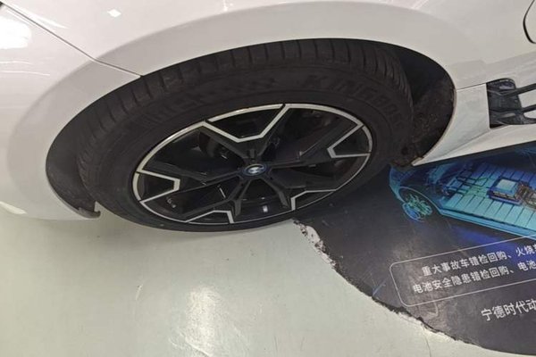 BMW i3 2023, 68500 км, за 24472 USD - фото 10