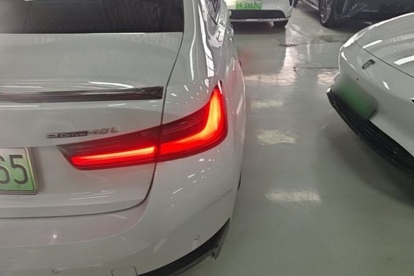 BMW i3 2023, 68500 км, за 24472 USD - фото 9