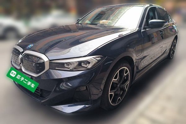 BMW i3 · 2024 год