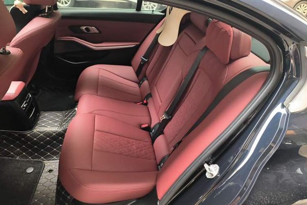 BMW i3 2024, 31900 км, за 24023 USD - фото 19