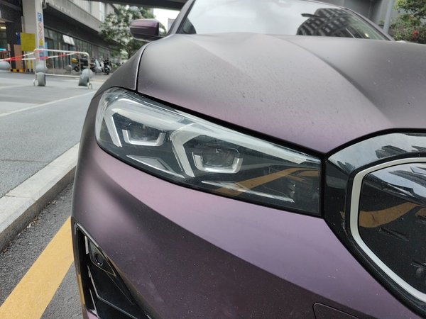 BMW i3 2024, 90500 км, за 21049 USD