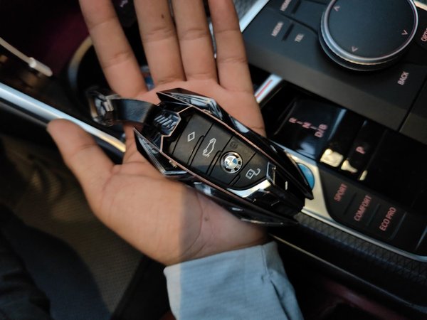 BMW i3 2024, 90500 км, за 21049 USD