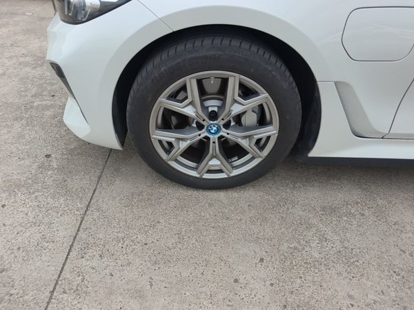 BMW i3 2024, 24400 км, за 24116 USD - фото 9