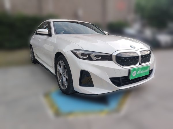 BMW i3 2024, 30200 км, за 25036 USD