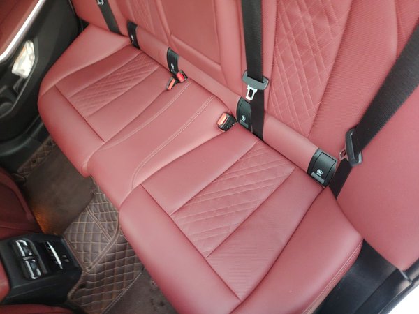 BMW i3 2024, 30200 км, за 25036 USD - фото 18