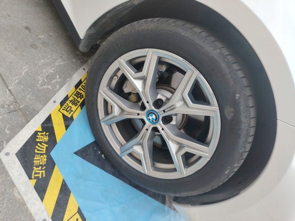 BMW i3 2024, 30200 км, за 25036 USD - фото 8