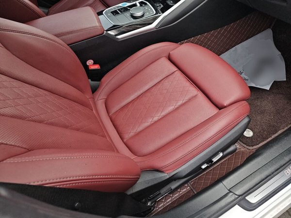 BMW i3 2024, 51000 км, за 22159 USD - фото 23