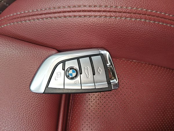 BMW i3 2024, 51000 км, за 22159 USD - фото 12