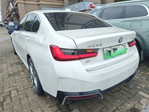 BMW i3 2024, 51000 км, за 22159 USD