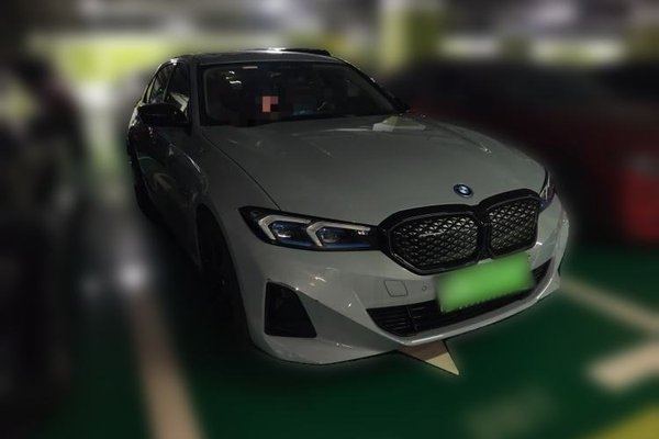 BMW i3 2025, 7100 км, за 31165 USD
