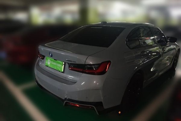 BMW i3 2025, 7100 км, за 31165 USD - фото 6