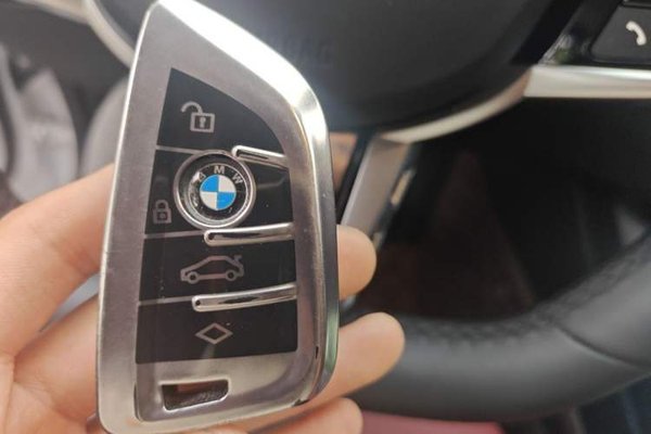 BMW i3 2025, 24100 км, за 25374 USD - фото 17