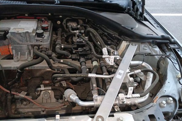 BMW i4 2023, 13500 км, за 29629 USD - фото 22