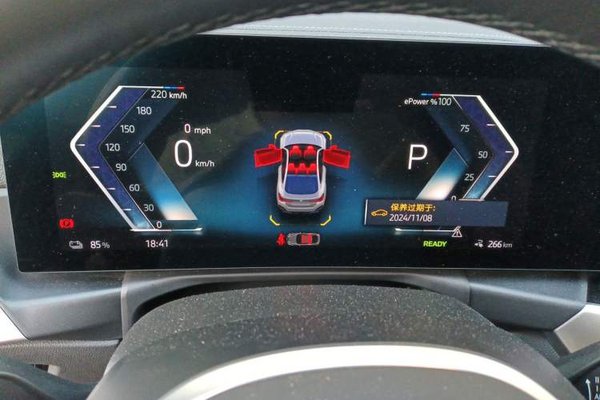 BMW i4 2023, 13500 км, за 29629 USD - фото 11