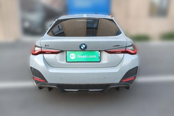 BMW i4 2023, 13500 км, за 29629 USD