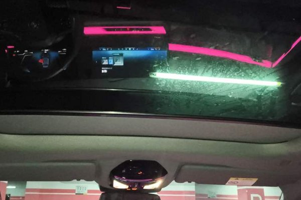 BMW i5 2024, 800 км, за 38580 USD - фото 15