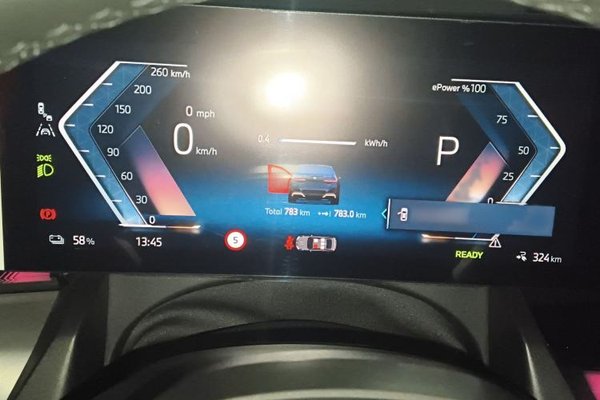 BMW i5 2024, 800 км, за 38580 USD - фото 10