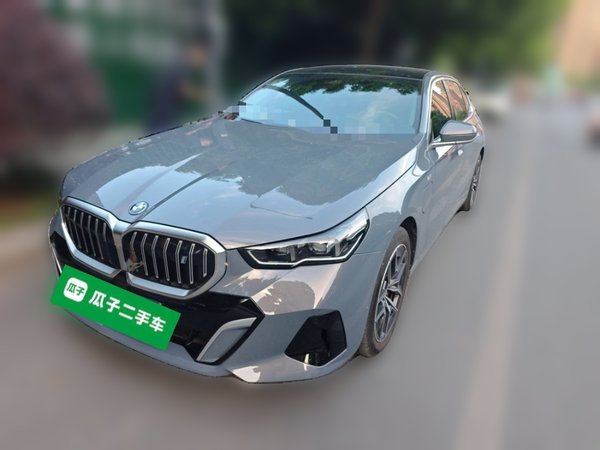 BMW i5 · 2024 год
