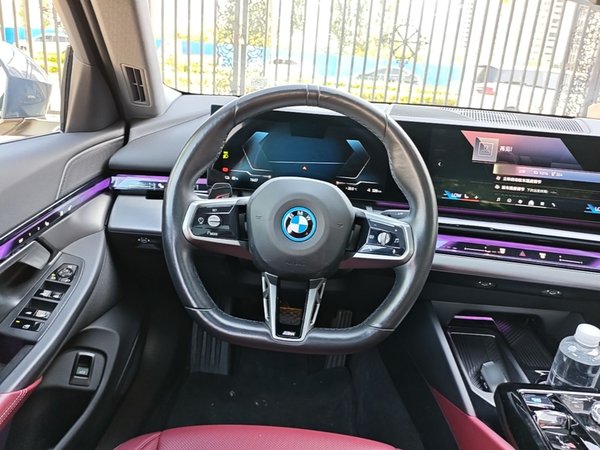 BMW i5 2024, 18400 км, за 35719 USD - фото 14
