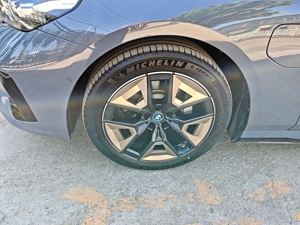 BMW i5 2024, 18400 км, за 35719 USD - фото 8