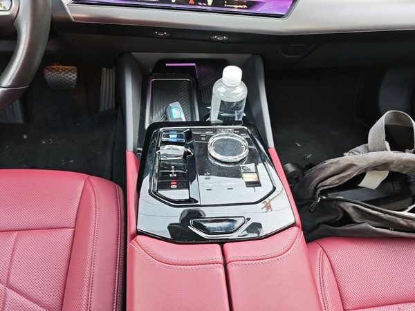 BMW i5 2024, 18400 км, за 35719 USD - фото 17