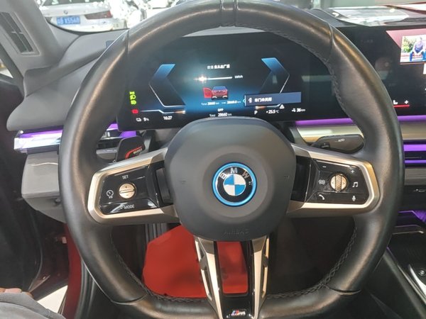 BMW i5 2024, 28700 км, за 37624 USD - фото 14