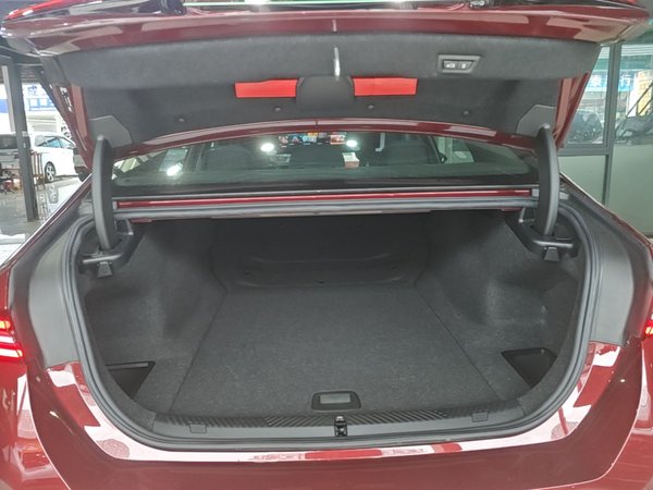 BMW i5 2024, 28700 км, за 37624 USD - фото 22