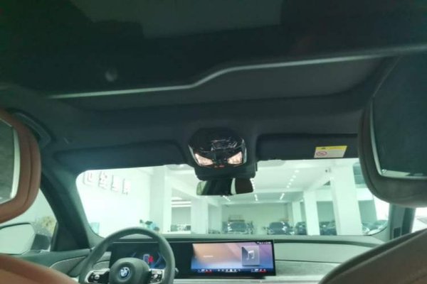 BMW i7 2023, 15800 км, за 76929 USD - фото 26