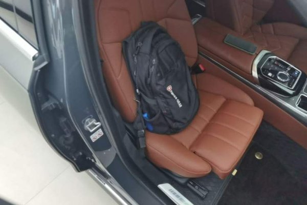 BMW i7 2023, 15800 км, за 76929 USD - фото 28
