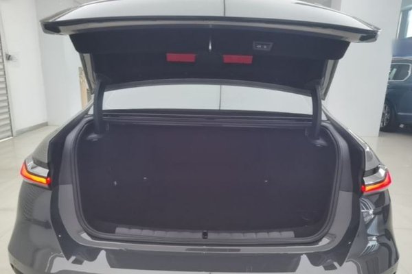 BMW i7 2023, 15800 км, за 76929 USD - фото 27